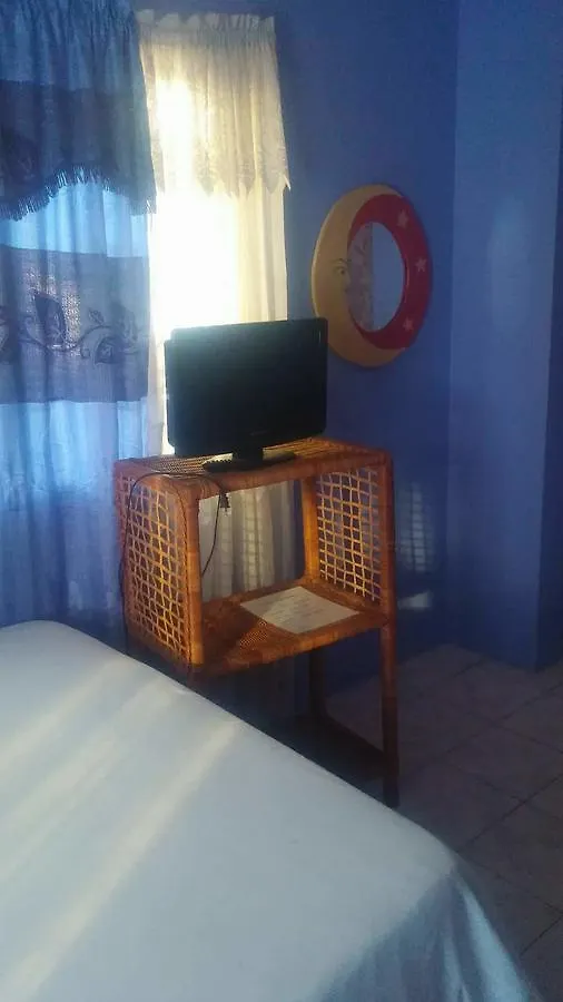 Tropical Breeze Villa Negril 0*,