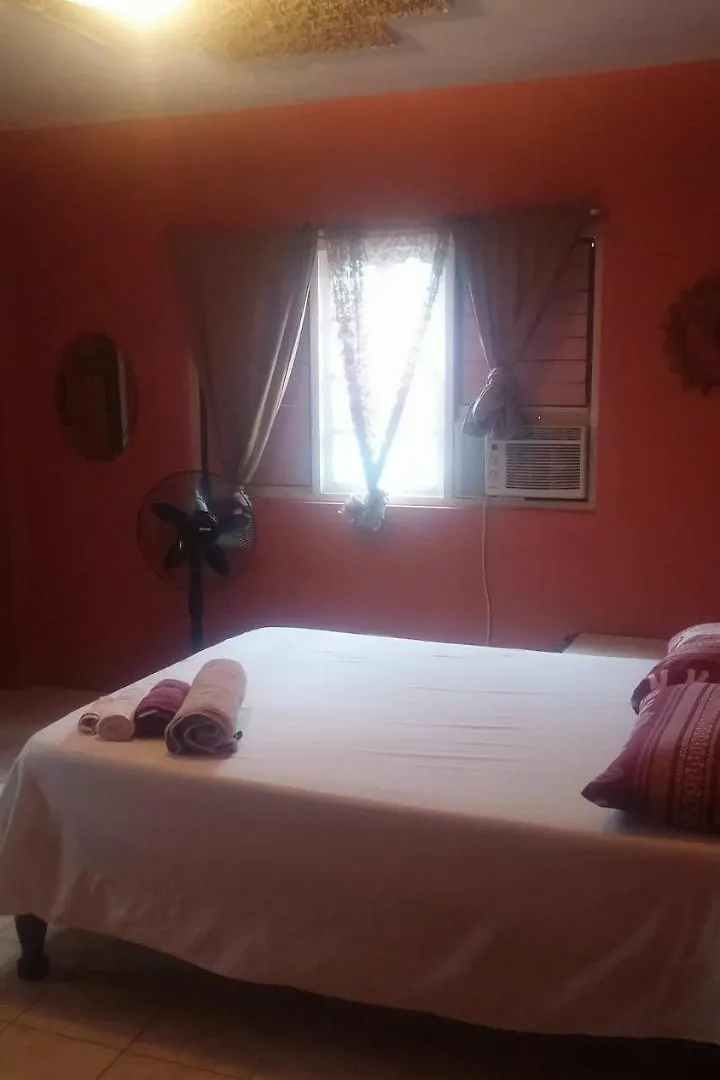 Guest house Tropical Breeze Villa Negril Jamaica
