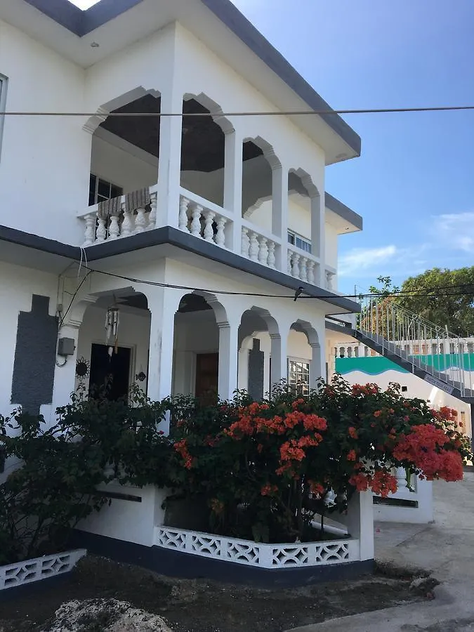 Tropical Breeze Villa Negril 0*,